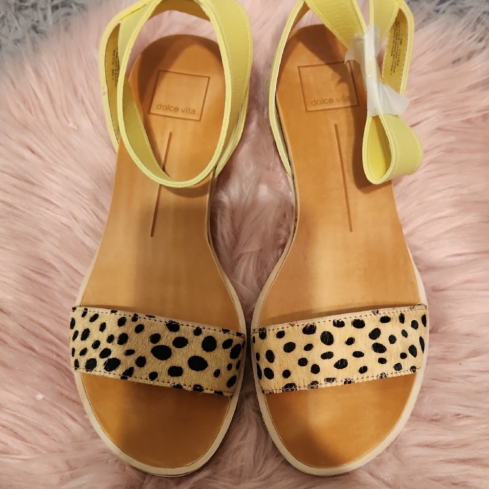 Dolce Vita Yellow and Tan Sandals with Animal Print Sz 7.5
